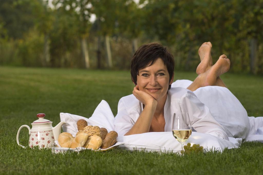 Pension Rudi - Weingut Kellner 호텔 Pulkau 외부 사진